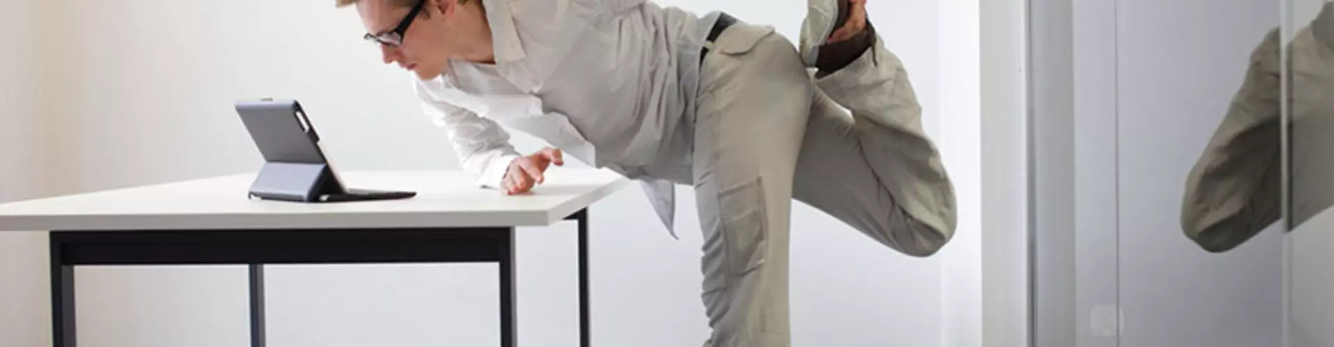 5 Exercises to Sneak in at Work! 5 Exercises to Sneak in at Work!