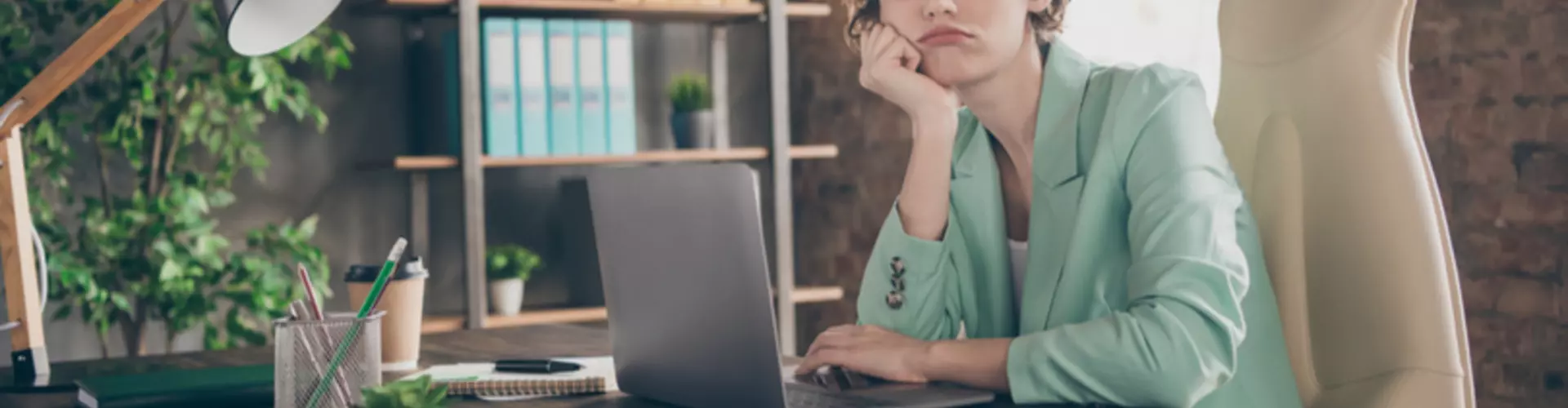 How to remotely manage an underperforming employee
