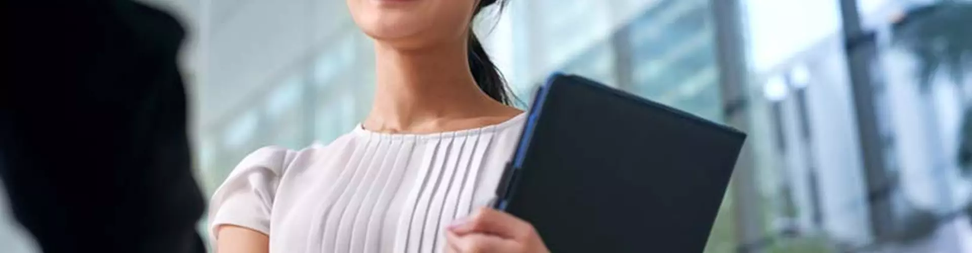 How to Think like a Hiring Manager and Get the Job How to Think like a Hiring Manager and Get the Job