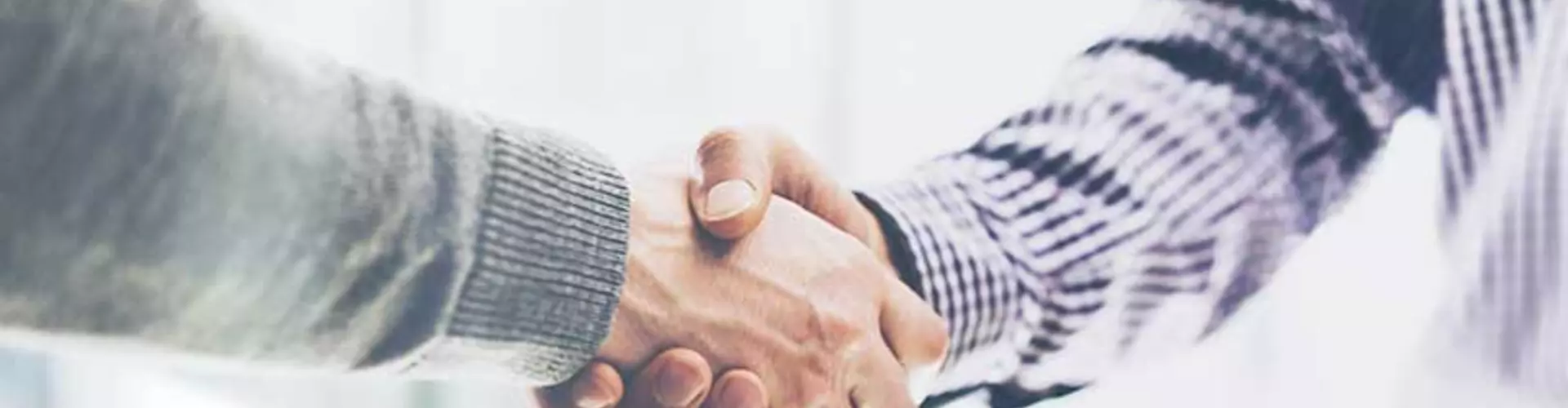 7 Common Mistakes to Avoid You Make When You Meet New People 7 Common Mistakes to Avoid You Make When You Meet New People