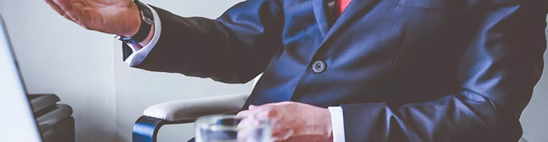 10 Types of Companies You Should Never Work For 10 Types of Companies You Should Never Work For